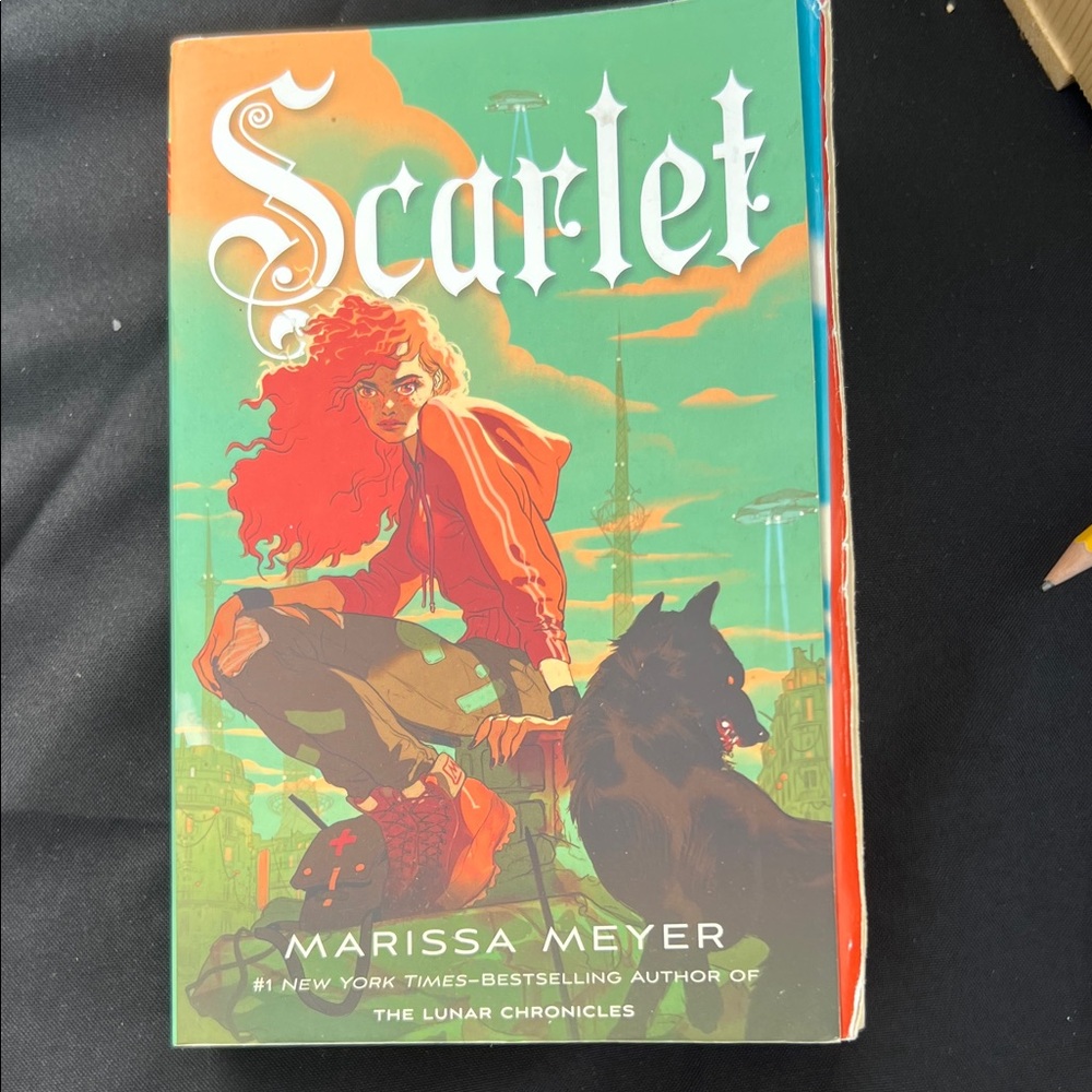 Scarlet by Marissa Meyer Book